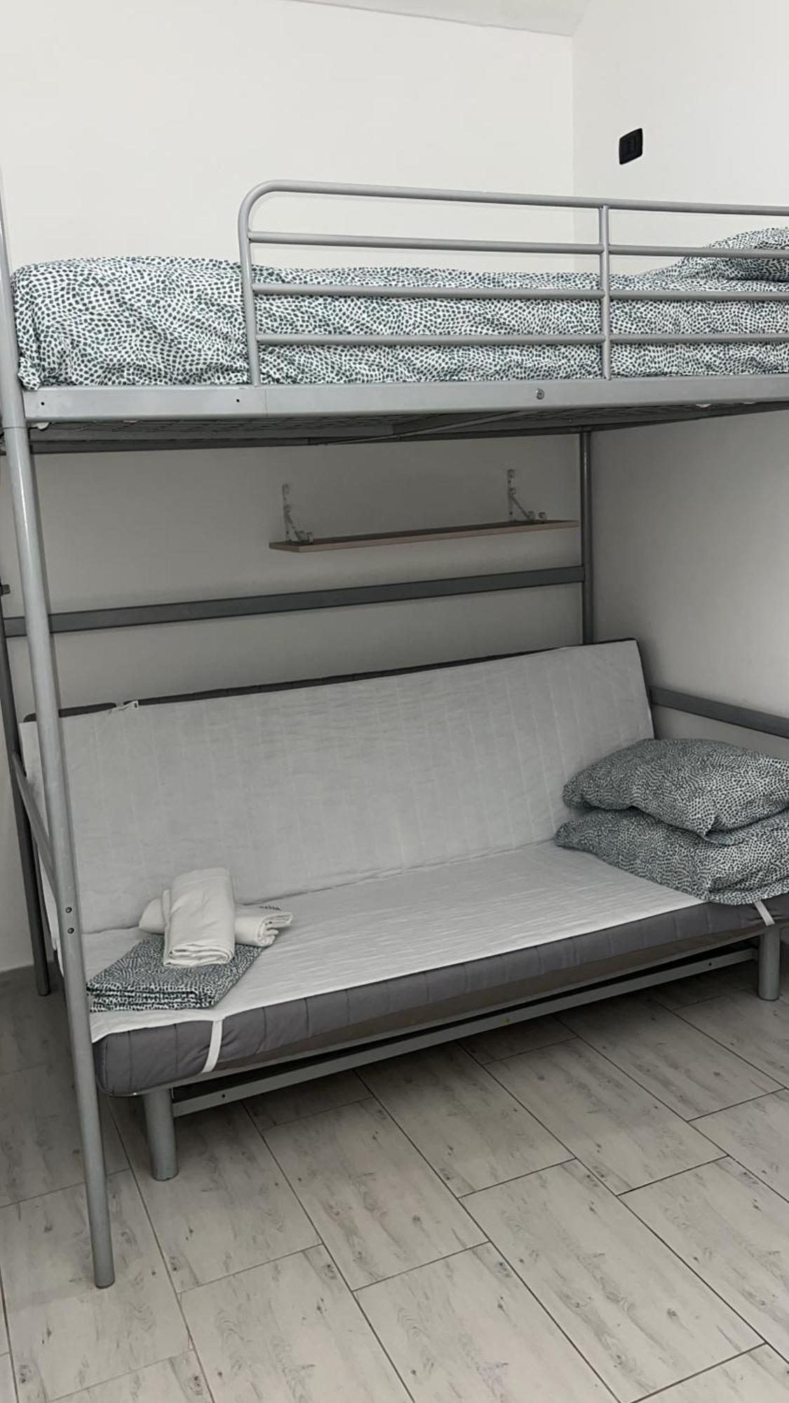 Bed2Go Brescia Apartman Torino Kültér fotó