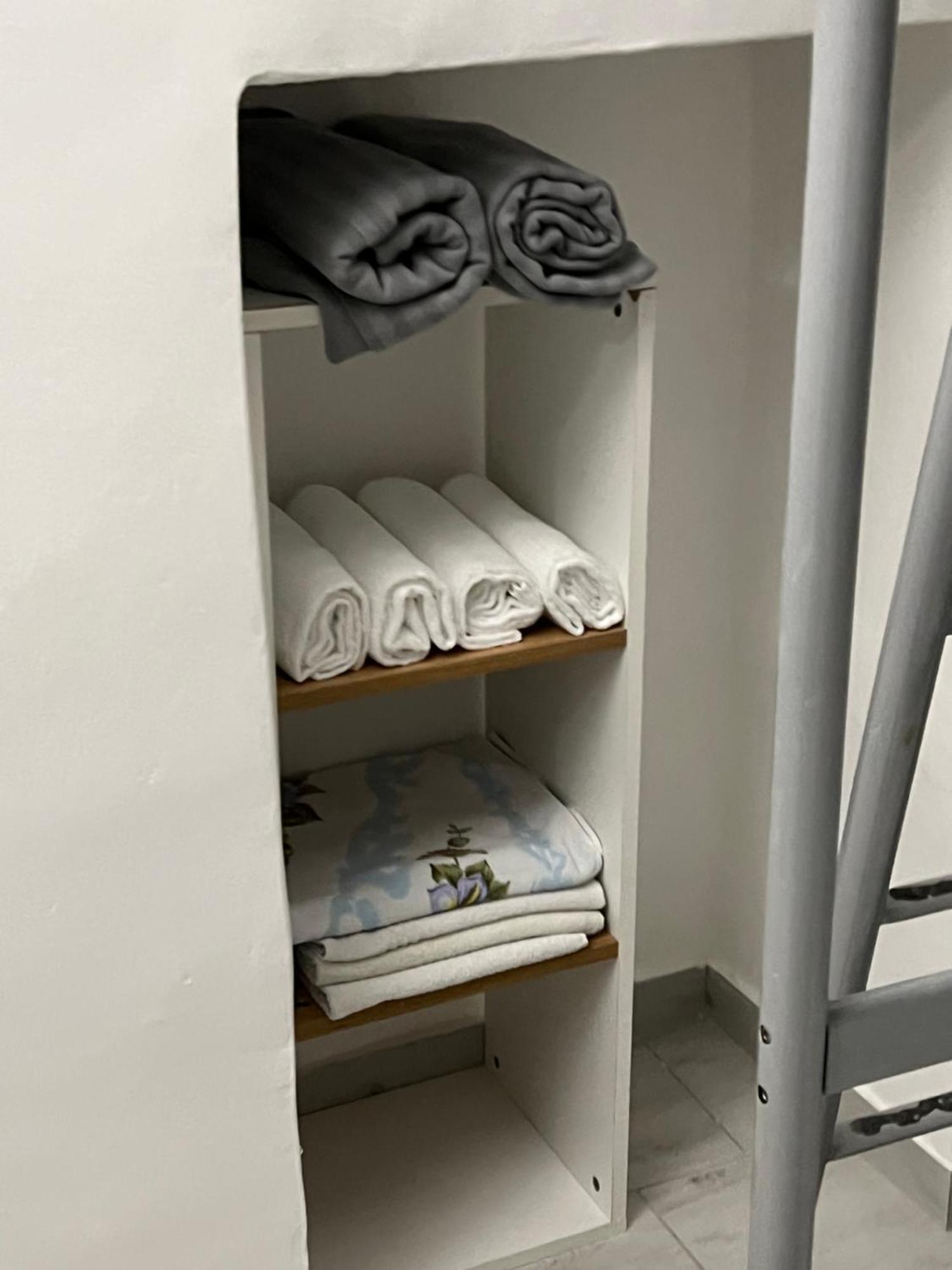 Bed2Go Brescia Apartman Torino Kültér fotó